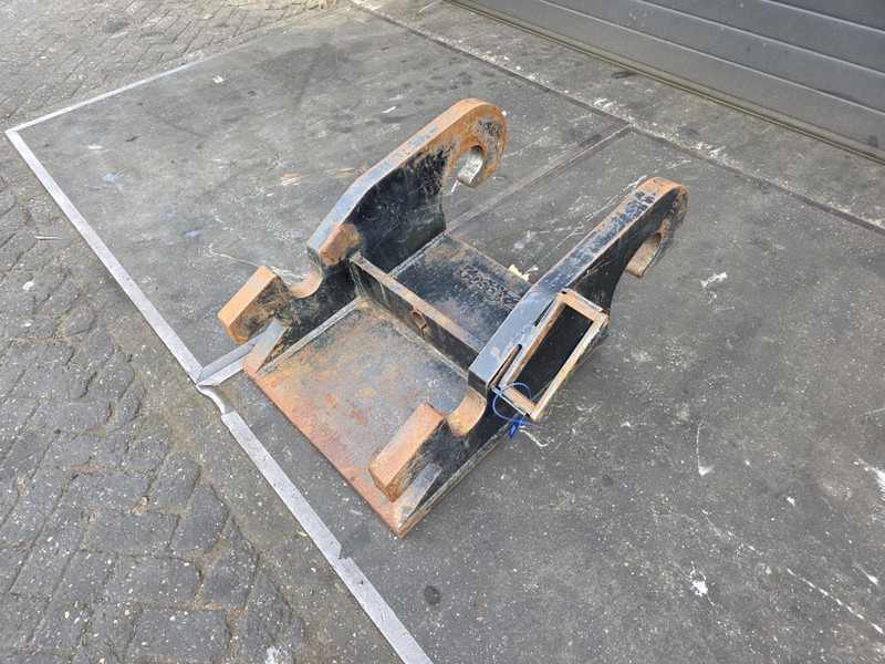 Adaptor plate cw55s verachtert kopplaat cw55s verachtert eurosteel - Сцепное устройство для Строительной техники: фото 1 Adaptor plate cw55s verachtert kopplaat cw55s verachtert eurosteel - Сцепное устройство для Строительной техники: фото 1