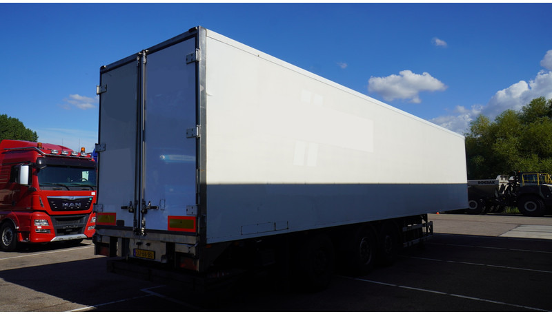 H.T.F. 3 AXLE FRIGO TRAILER CARRIER VECTOR 1800 - Полуприцеп-рефрижератор: фото 5 H.T.F. 3 AXLE FRIGO TRAILER CARRIER VECTOR 1800 - Полуприцеп-рефрижератор: фото 5