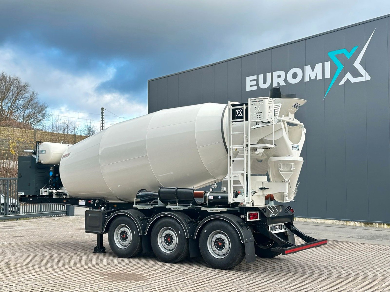 EUROMIX MTP - 12m³ Betonmischer-Auflieger - Полуприцеп бетоносмеситель: фото 5 EUROMIX MTP - 12m³ Betonmischer-Auflieger - Полуприцеп бетоносмеситель: фото 5
