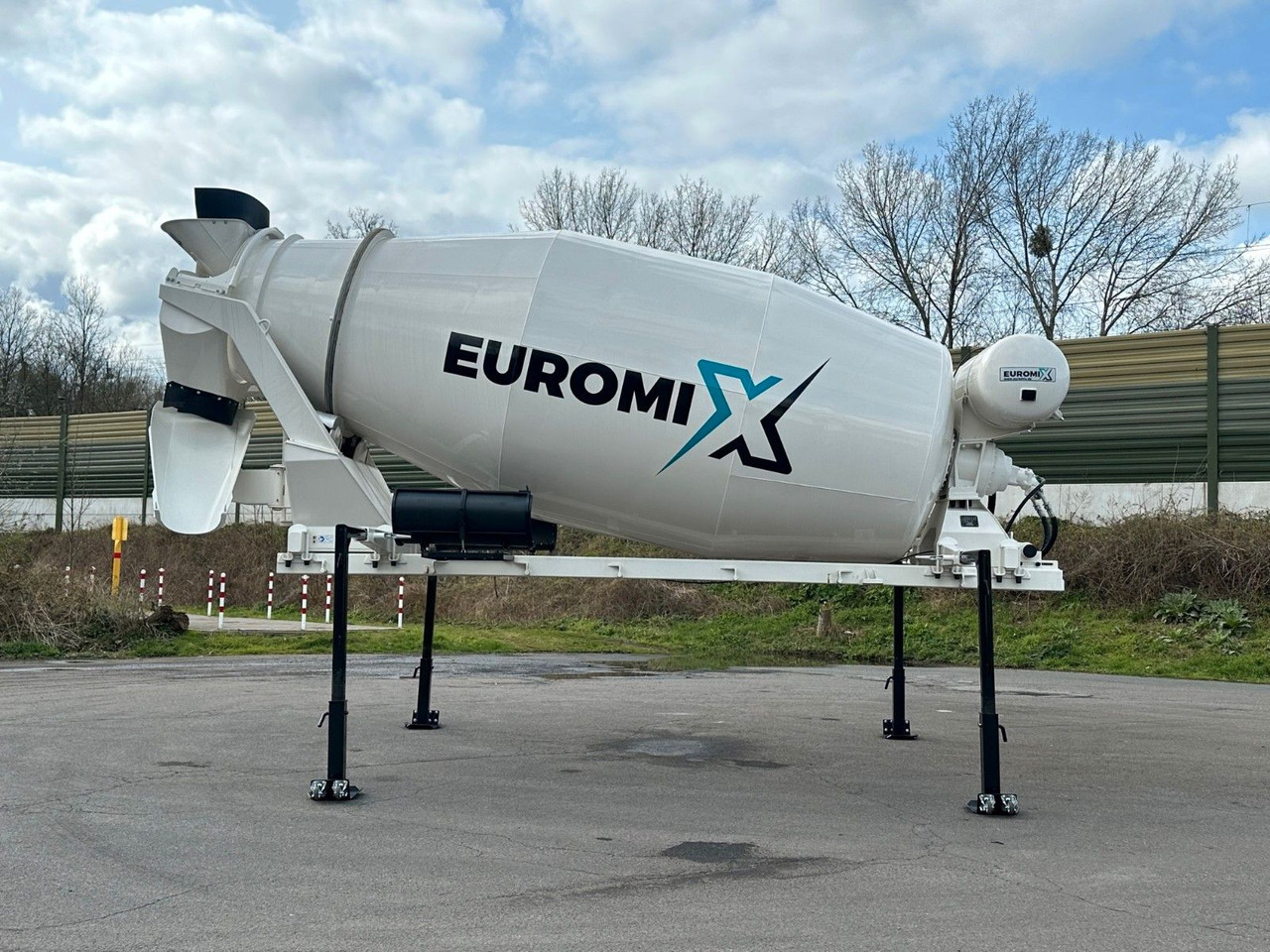 MAN EuromixMTP Fahrmischer Aufbauten MAN EuromixMTP Fahrmischer Aufbauten - Автобетоносмеситель: фото 5 MAN EuromixMTP Fahrmischer Aufbauten MAN EuromixMTP Fahrmischer Aufbauten - Автобетоносмеситель: фото 5