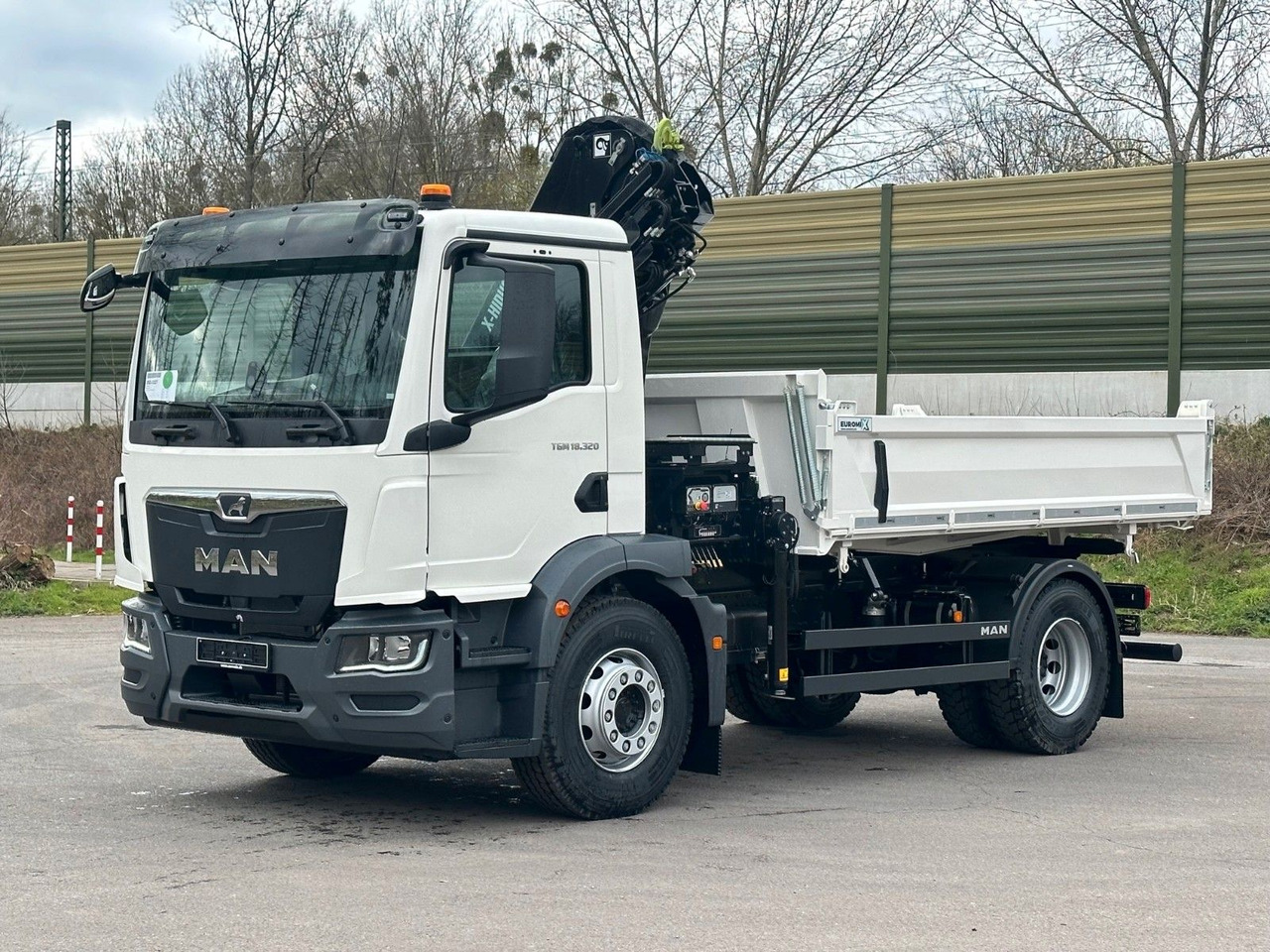 MAN TGM 18.320 4x2 Euro6e Hiab X-HiDuo 138DS-3 - Самосвал, Автоманипулятор: фото 4 MAN TGM 18.320 4x2 Euro6e Hiab X-HiDuo 138DS-3 - Самосвал, Автоманипулятор: фото 4