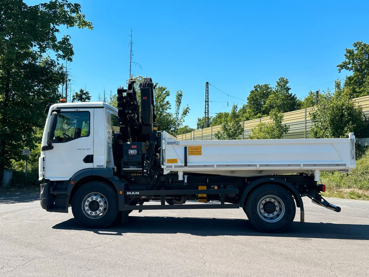 MAN TGM 18.320 4x2 Euro6e Hiab X-HiDuo 138DS-4 - Самосвал, Автоманипулятор: фото 4 MAN TGM 18.320 4x2 Euro6e Hiab X-HiDuo 138DS-4 - Самосвал, Автоманипулятор: фото 4