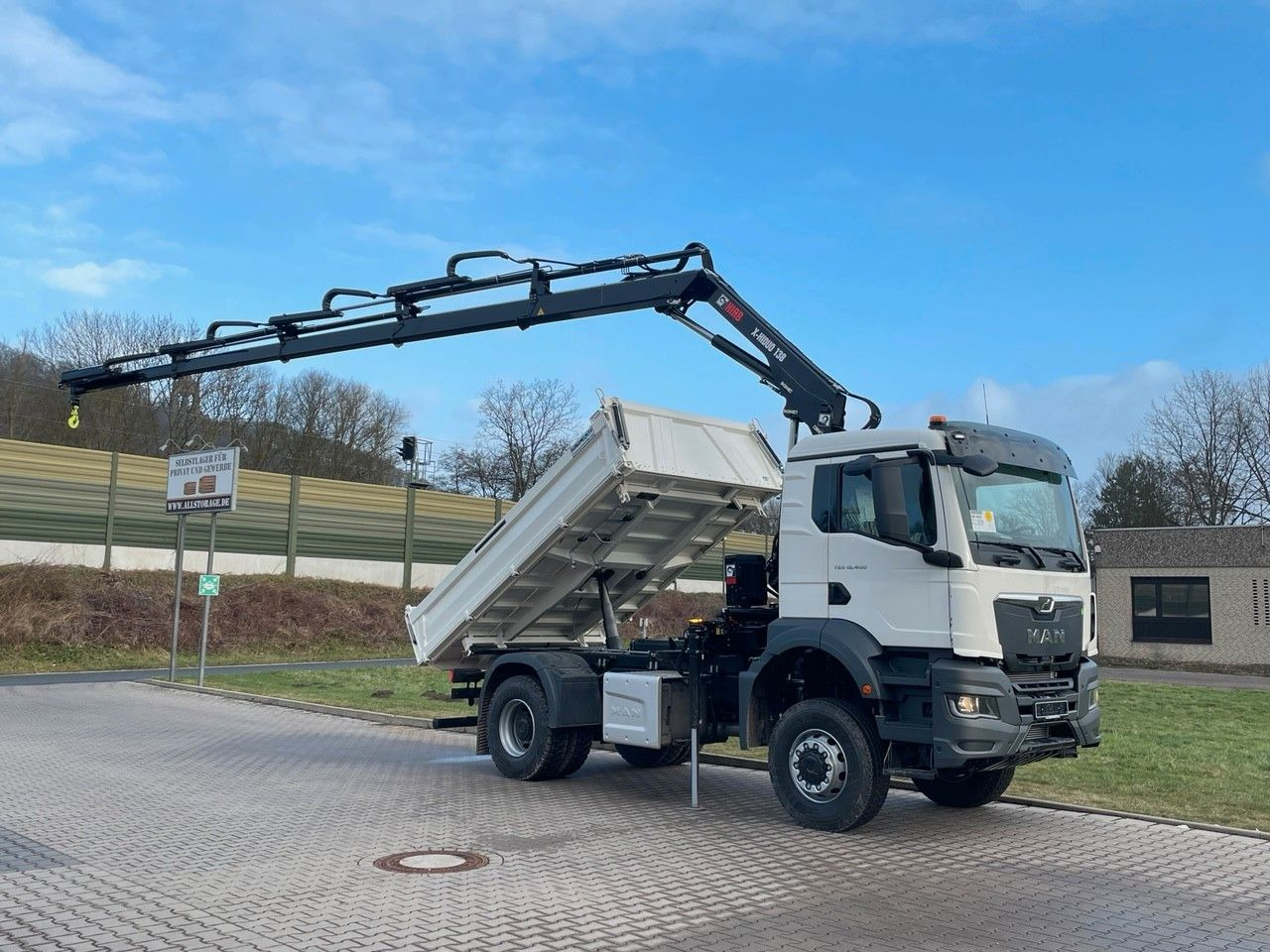 MAN TGS 18.400 TG3 4x4 Euro6e Hiab X-HiDuo 138DS-4 - Самосвал, Автоманипулятор: фото 1 MAN TGS 18.400 TG3 4x4 Euro6e Hiab X-HiDuo 138DS-4 - Самосвал, Автоманипулятор: фото 1