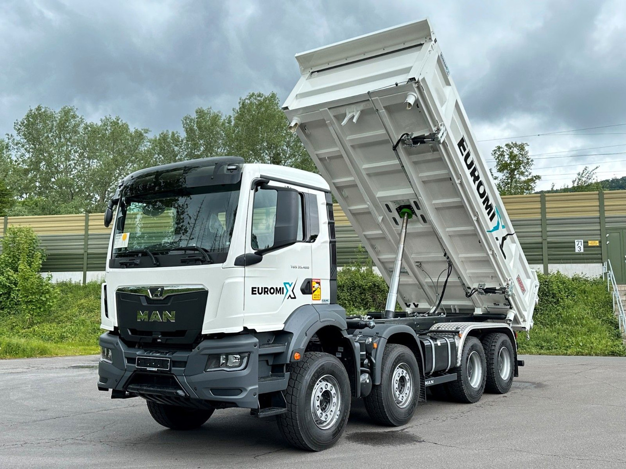 Самосвал MAN TGS 35.480 8x4 EuromixMTP 2-Seiten-Kipper: фото 11