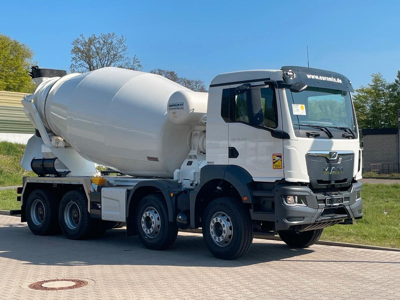 MAN TGS 35.520 8x4 /Euro6e EuromixMTP EM 10 L - Автобетоносмеситель: фото 1 MAN TGS 35.520 8x4 /Euro6e EuromixMTP EM 10 L - Автобетоносмеситель: фото 1