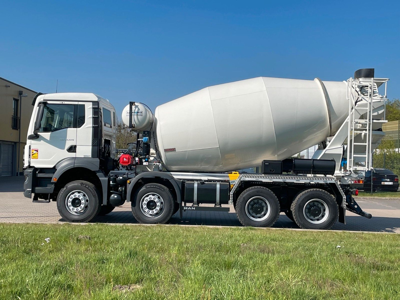 MAN TGS 35.520 8x4 /Euro6e EuromixMTP EM 10 L - Автобетоносмеситель: фото 3 MAN TGS 35.520 8x4 /Euro6e EuromixMTP EM 10 L - Автобетоносмеситель: фото 3