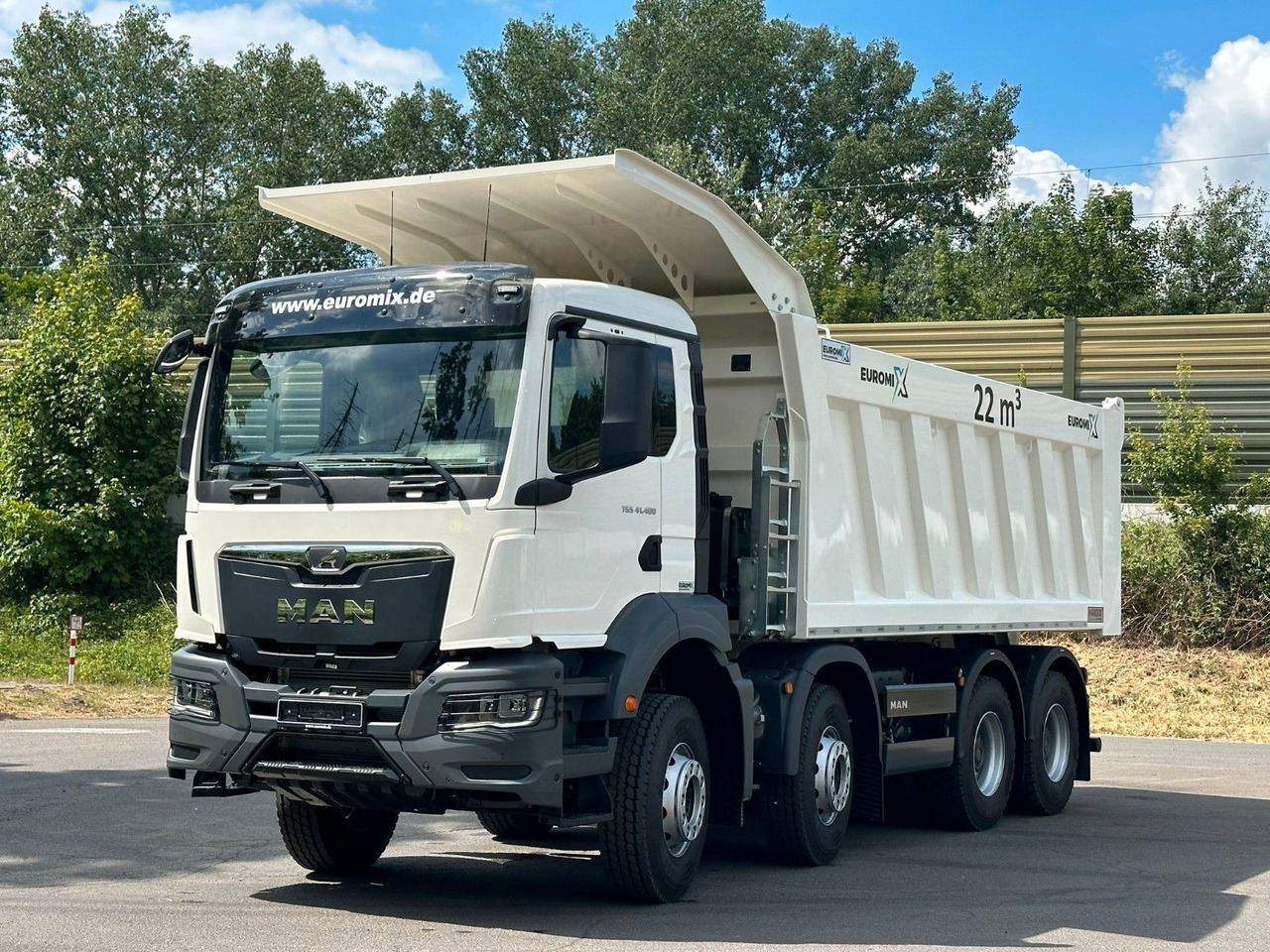 MAN TGS 41.400 8x4 / EUROMIX MTP 22m³/ Eckige Mulde - Самосвал: фото 2 MAN TGS 41.400 8x4 / EUROMIX MTP 22m³/ Eckige Mulde - Самосвал: фото 2