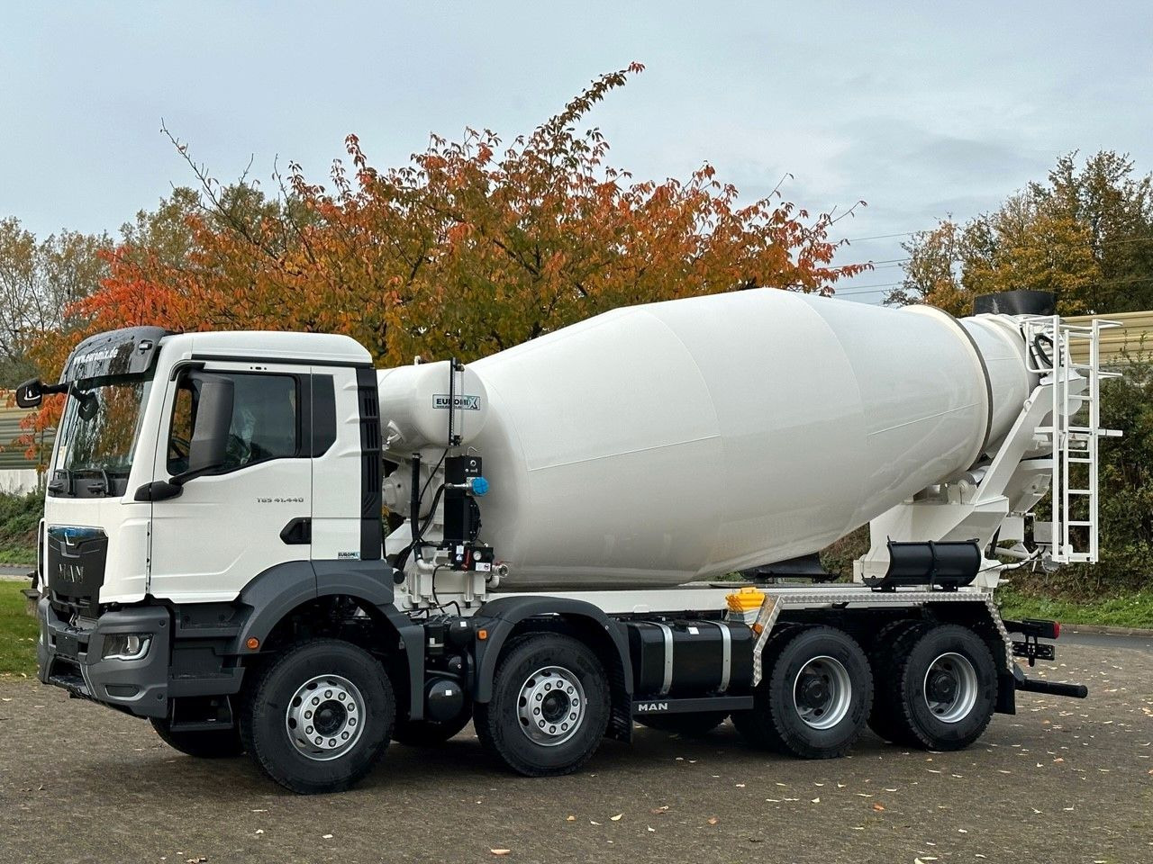 MAN TGS 41.440 8x4 /Euro6e Euromix EM 12 R - Автобетоносмеситель: фото 4 MAN TGS 41.440 8x4 /Euro6e Euromix EM 12 R - Автобетоносмеситель: фото 4