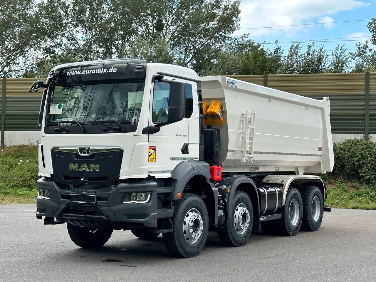 MAN TGS 41.440 8x4 EuromixMTP Mulden-Kipper MAN TGS 41.440 8x4 EuromixMTP Mulden-Kipper - Самосвал: фото 2 MAN TGS 41.440 8x4 EuromixMTP Mulden-Kipper MAN TGS 41.440 8x4 EuromixMTP Mulden-Kipper - Самосвал: фото 2