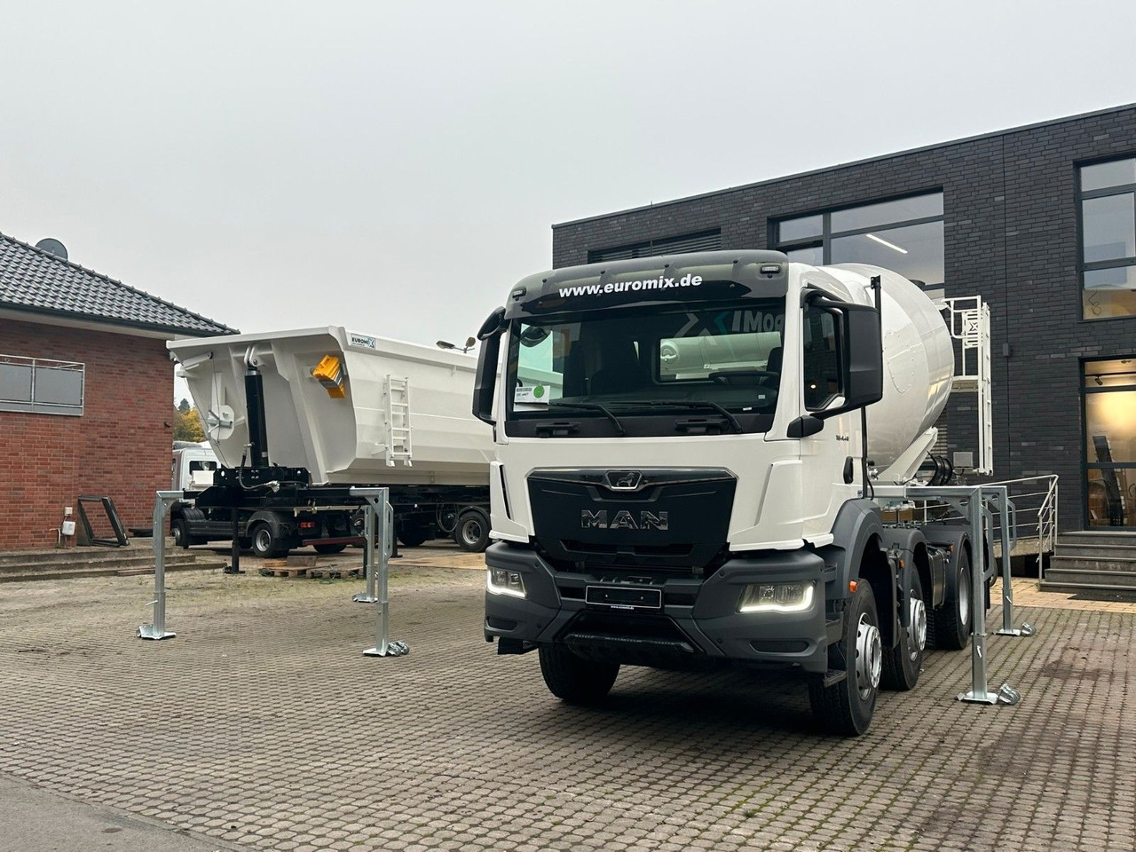 MAN TGS 41.480 8x4 WECHSELSYSTEM KIPPER+MISCHER - Автобетоносмеситель: фото 2 MAN TGS 41.480 8x4 WECHSELSYSTEM KIPPER+MISCHER - Автобетоносмеситель: фото 2