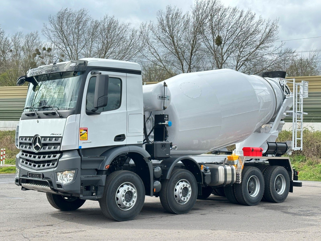Mercedes-Benz 4145 8X4 EuromixMTP EM 10 Fahrmischer - Автобетоносмеситель: фото 4 Mercedes-Benz 4145 8X4 EuromixMTP EM 10 Fahrmischer - Автобетоносмеситель: фото 4