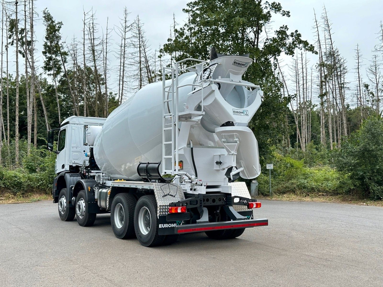 Mercedes-Benz AROCS 5 4142 B 8X4 Euro 3 EuromixMTP EM 10 - Автобетоносмеситель: фото 5 Mercedes-Benz AROCS 5 4142 B 8X4 Euro 3 EuromixMTP EM 10 - Автобетоносмеситель: фото 5