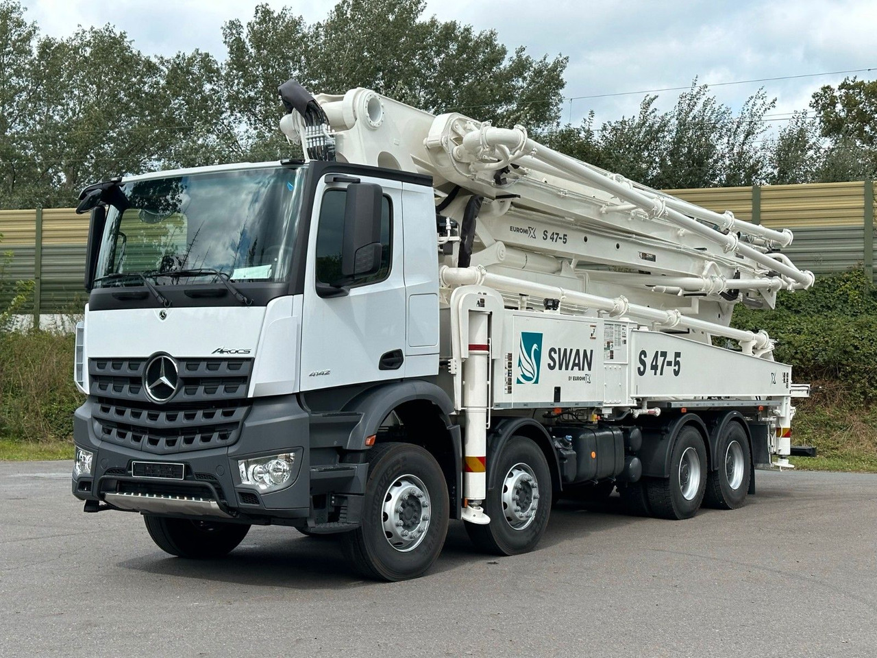 Mercedes-Benz Arocs 5 4142 8x4 SWAN TSP 47-5 160RZ ( 47m ) - Автобетононасос: фото 2 Mercedes-Benz Arocs 5 4142 8x4 SWAN TSP 47-5 160RZ ( 47m ) - Автобетононасос: фото 2