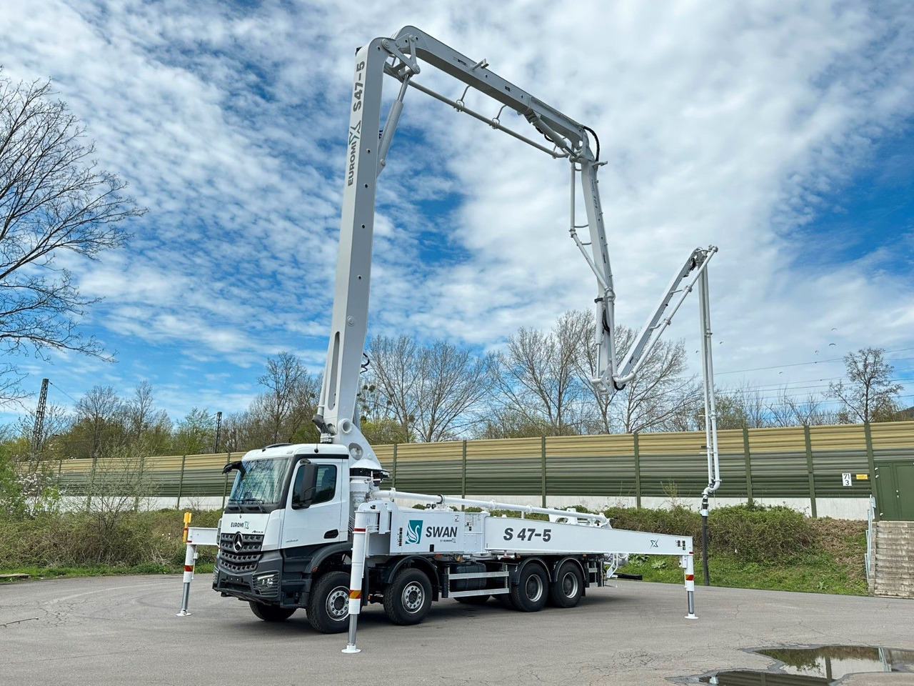 Mercedes-Benz Arocs 5 4542 8x4 SWAN TSP 47-5 160RZ ( 47m ) - Автобетоносмеситель: фото 1 Mercedes-Benz Arocs 5 4542 8x4 SWAN TSP 47-5 160RZ ( 47m ) - Автобетоносмеситель: фото 1
