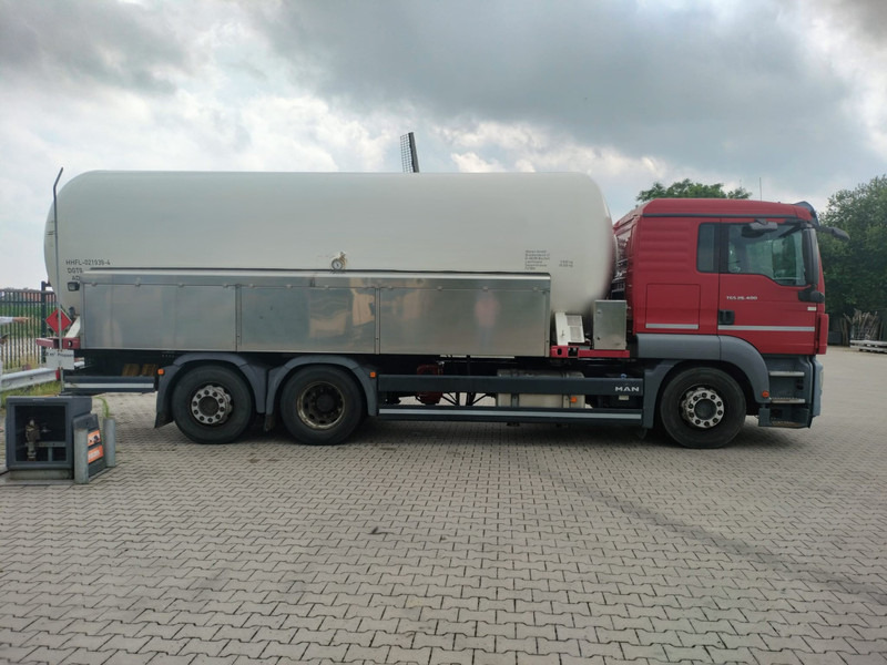 MAN TGS 26.400 6x2-4 LL 26900 Liter Gas tank truck ID 2.168 Rootselaar, flowmeter, pump - Грузовик-цистерна: фото 3 MAN TGS 26.400 6x2-4 LL 26900 Liter Gas tank truck ID 2.168 Rootselaar, flowmeter, pump - Грузовик-цистерна: фото 3