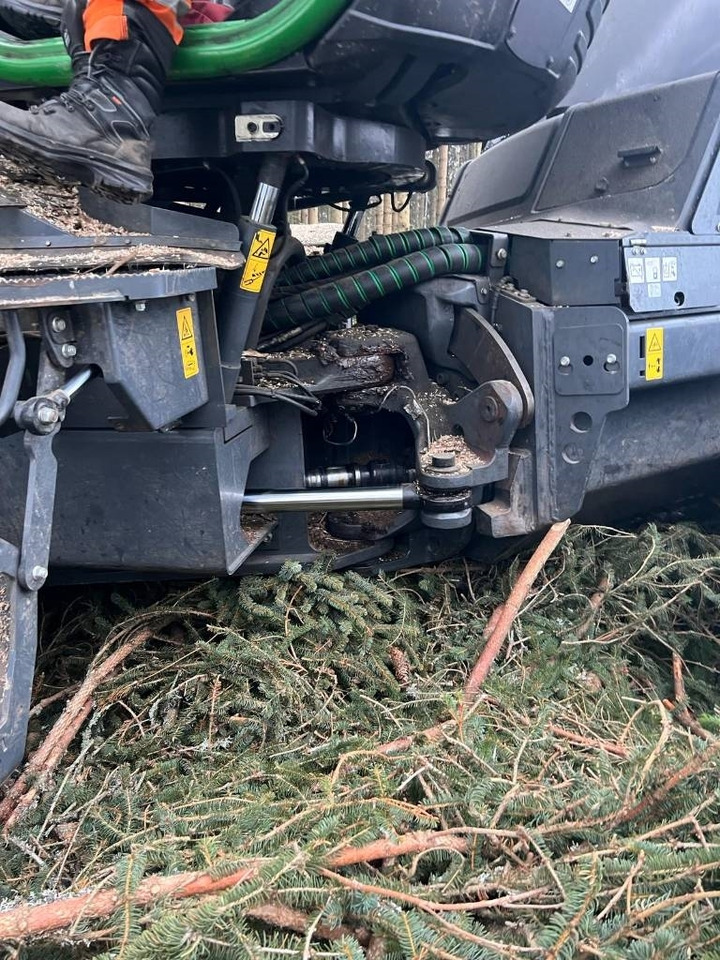 Харвестер John Deere 1170G: фото 20 Харвестер John Deere 1170G: фото 20