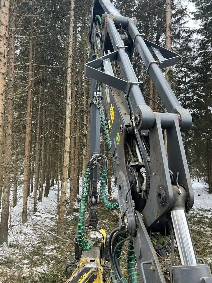 Харвестер John Deere 1170G: фото 18 Харвестер John Deere 1170G: фото 18