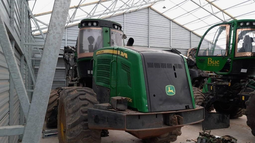 John Deere 1270 E  - Харвестер: фото 2 John Deere 1270 E  - Харвестер: фото 2