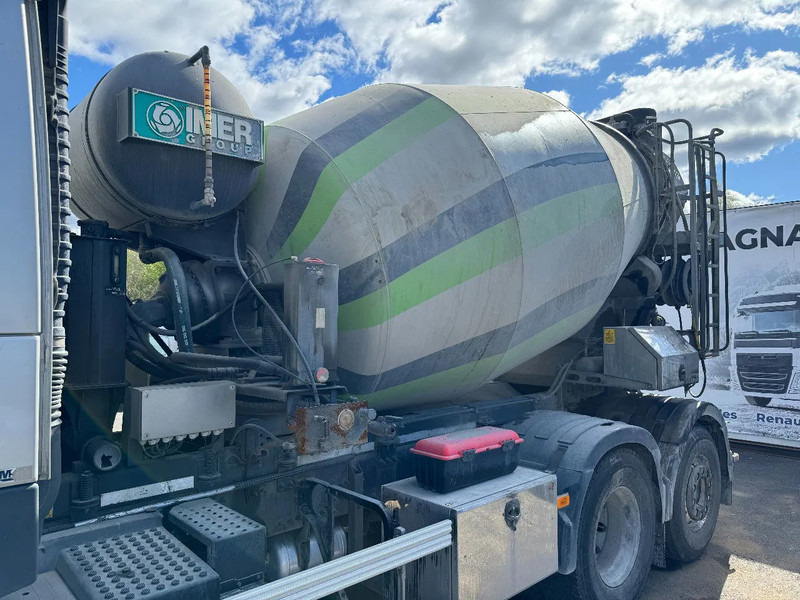 Volvo FM 370 6x2*4, 8m3 Mixer with Hyrdaulic slide, 2016 - Автобетоносмеситель: фото 4 Volvo FM 370 6x2*4, 8m3 Mixer with Hyrdaulic slide, 2016 - Автобетоносмеситель: фото 4