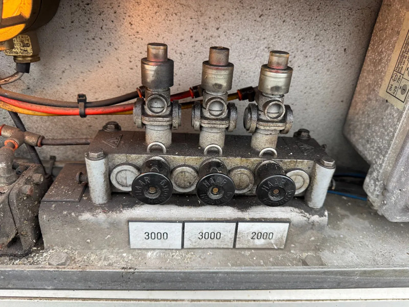 Грузовик-цистерна DAF LF 45 **FUELTANKER-PETROLIER-BELGIAN TRUCK**: фото 7 Грузовик-цистерна DAF LF 45 **FUELTANKER-PETROLIER-BELGIAN TRUCK**: фото 7