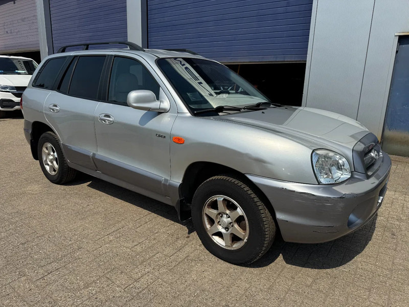 Hyundai Santa Fe **97000KM ONLY** - Внедорожник: фото 3 Hyundai Santa Fe **97000KM ONLY** - Внедорожник: фото 3
