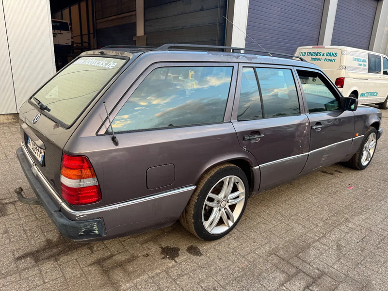 Mercedes-Benz 300-serie **W124-300TD-TURBO DIESEL** - Легковой автомобиль: фото 4 Mercedes-Benz 300-serie **W124-300TD-TURBO DIESEL** - Легковой автомобиль: фото 4