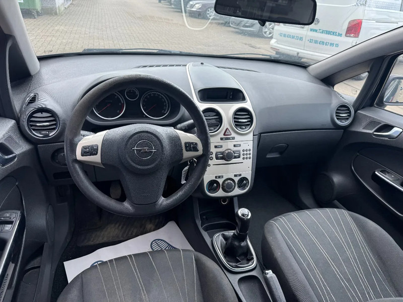 Седан Opel Corsa **EURO4-AIRCO**: фото 8