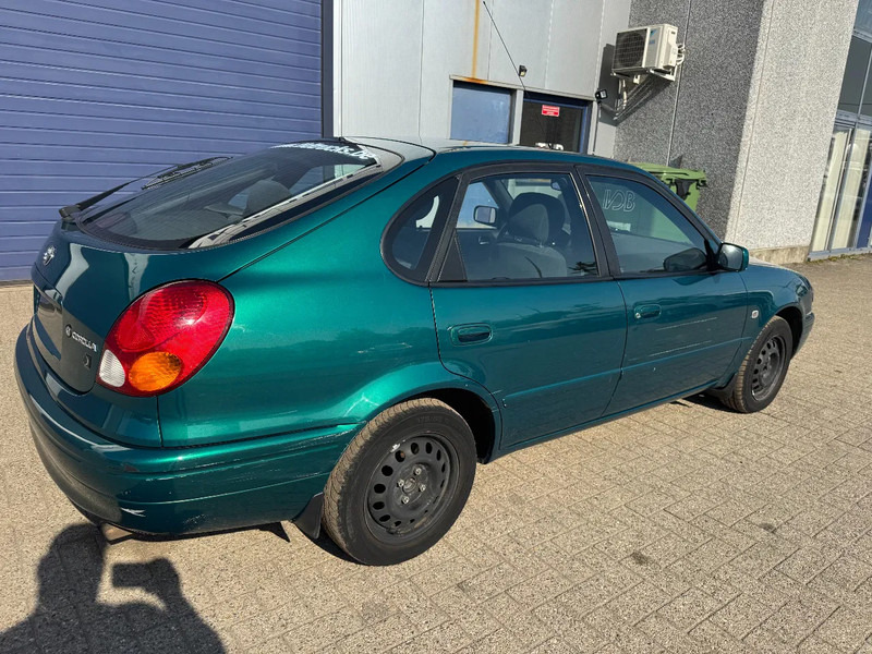Toyota Corolla **5DOORS-PETROL-BELGIAN CAR-1A** - Седан: фото 4 Toyota Corolla **5DOORS-PETROL-BELGIAN CAR-1A** - Седан: фото 4