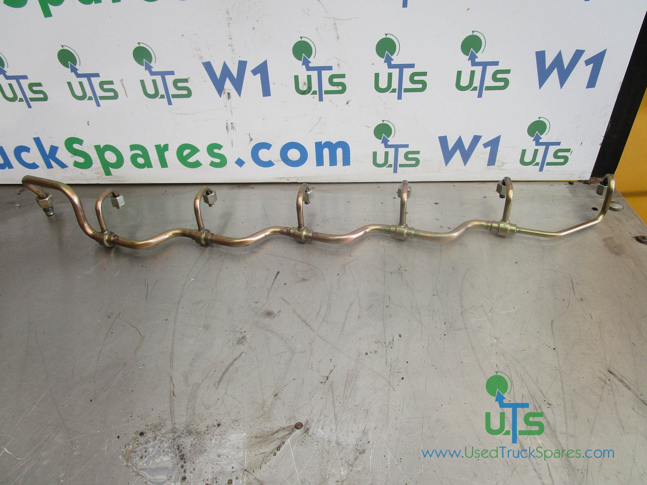 IVECO CURSOR 8 INJECTOR PIPE RAIL - Двигатель и запчасти для Грузовиков: фото 1 IVECO CURSOR 8 INJECTOR PIPE RAIL - Двигатель и запчасти для Грузовиков: фото 1