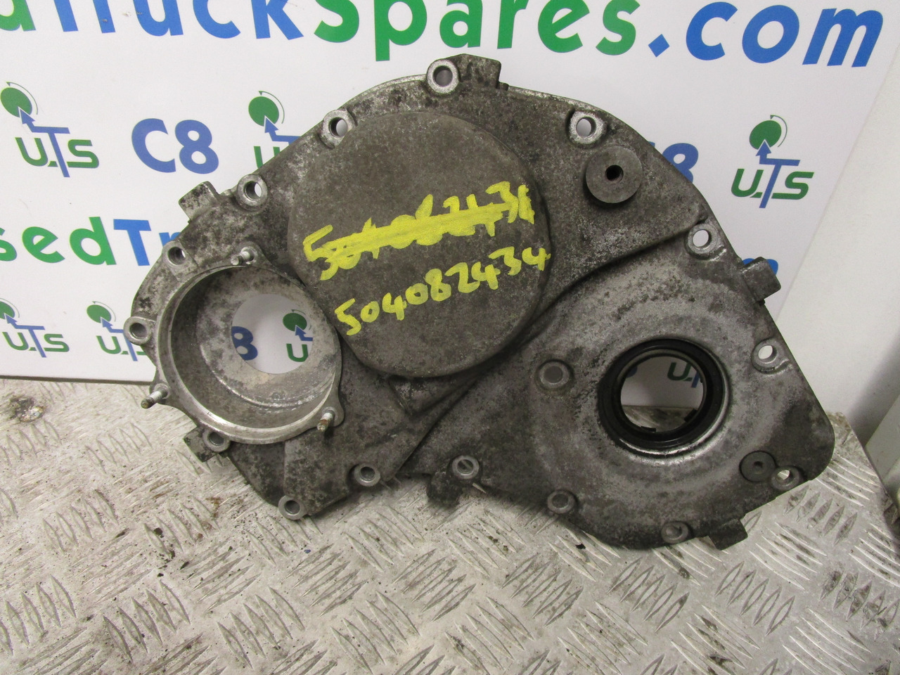 IVECO DAILY 3.0 FRONT TIMING COVER P/NO 504082434 - Двигатель и запчасти для Грузовиков: фото 1 IVECO DAILY 3.0 FRONT TIMING COVER P/NO 504082434 - Двигатель и запчасти для Грузовиков: фото 1