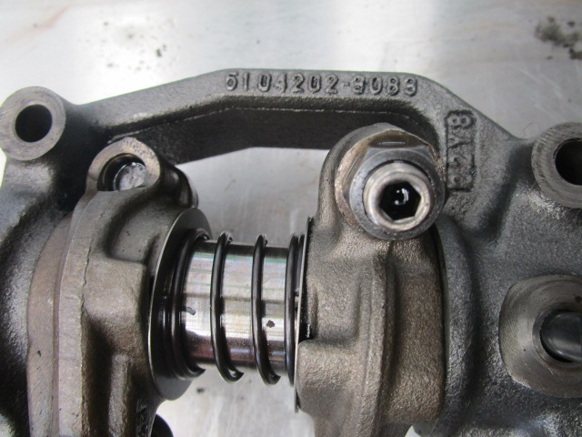 MAN TGL 7.5T ROCKER SHAFT & PUSHROD P/NO 51.04202-3083 - Двигатель и запчасти для Грузовиков: фото 3 MAN TGL 7.5T ROCKER SHAFT & PUSHROD P/NO 51.04202-3083 - Двигатель и запчасти для Грузовиков: фото 3