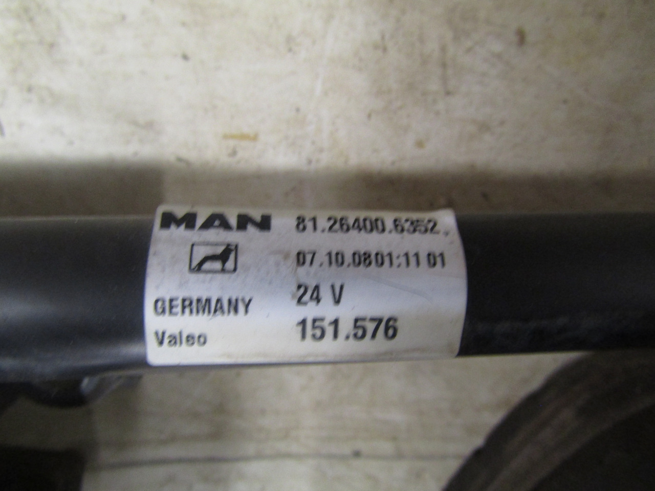 MAN TGL / TGM COMPLETE WIPER MECHANISM 81.26401.6142 - Кабина и интерьер для Грузовиков: фото 3 MAN TGL / TGM COMPLETE WIPER MECHANISM 81.26401.6142 - Кабина и интерьер для Грузовиков: фото 3