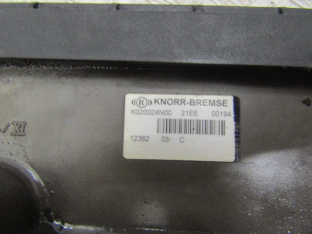 MAN TGS/TGX EBS MODULATOR P/NO 81.52106.6042 / K020024N00 - Детали тормозной системы для Грузовиков: фото 2 MAN TGS/TGX EBS MODULATOR P/NO 81.52106.6042 / K020024N00 - Детали тормозной системы для Грузовиков: фото 2
