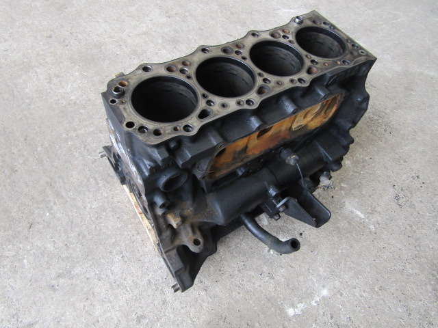 MITSUBISHI 4M42 STD BLOCK - Двигатель и запчасти для Грузовиков: фото 1 MITSUBISHI 4M42 STD BLOCK - Двигатель и запчасти для Грузовиков: фото 1