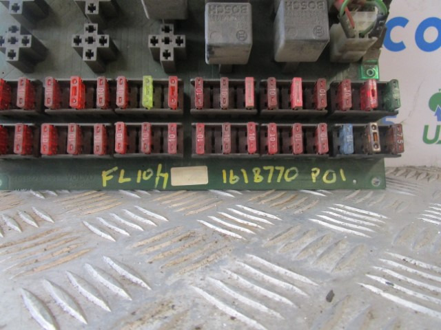 VOLVO FL10/FL7 FUSEBOARD 1618770-P01 - Электрическая система для Грузовиков: фото 2 VOLVO FL10/FL7 FUSEBOARD 1618770-P01 - Электрическая система для Грузовиков: фото 2