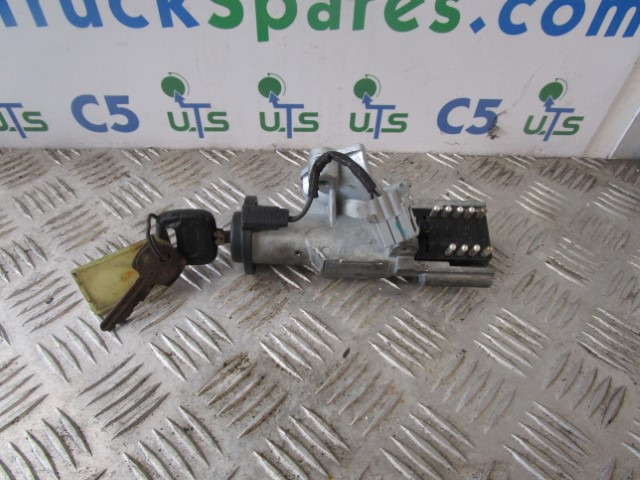 VOLVO FM/FH VERSION 2 IGNITION LOCK AND KEY 106343 - Кабина и интерьер для Грузовиков: фото 1 VOLVO FM/FH VERSION 2 IGNITION LOCK AND KEY 106343 - Кабина и интерьер для Грузовиков: фото 1