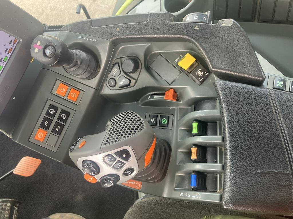 Трактор CLAAS AXION 830 CMATIC: фото 10