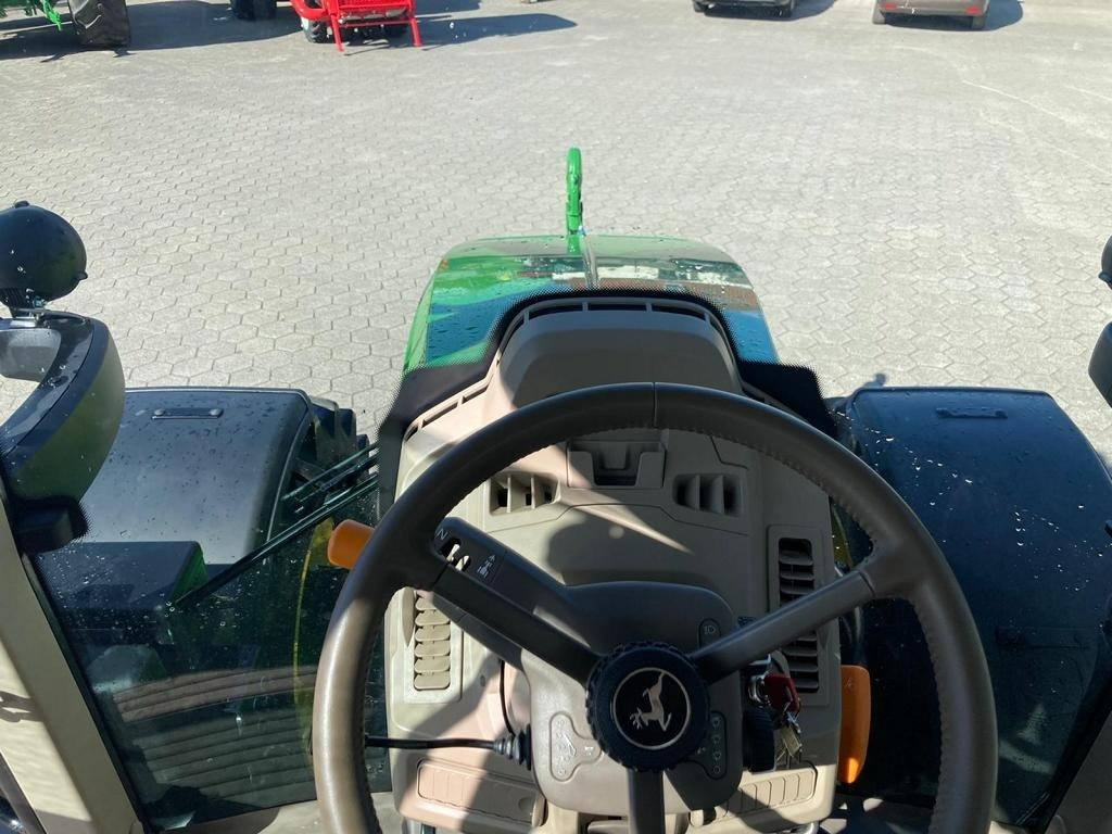 John Deere 6M125 - Трактор: фото 4 John Deere 6M125 - Трактор: фото 4