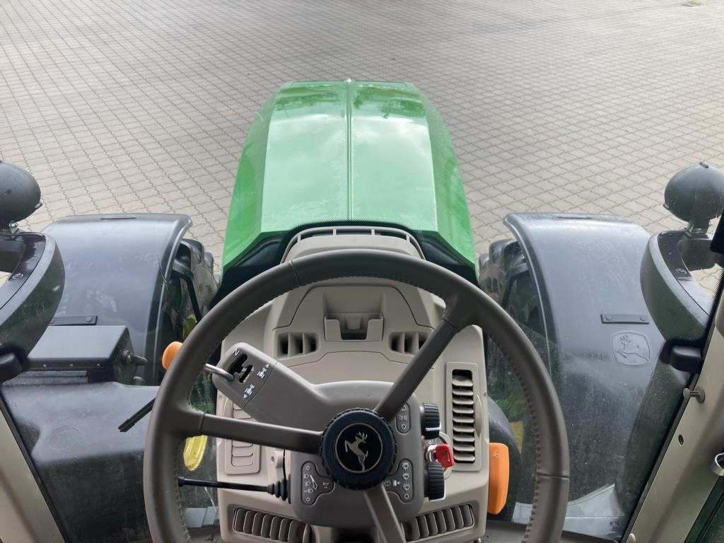 John Deere 6M240 - Трактор: фото 2 John Deere 6M240 - Трактор: фото 2