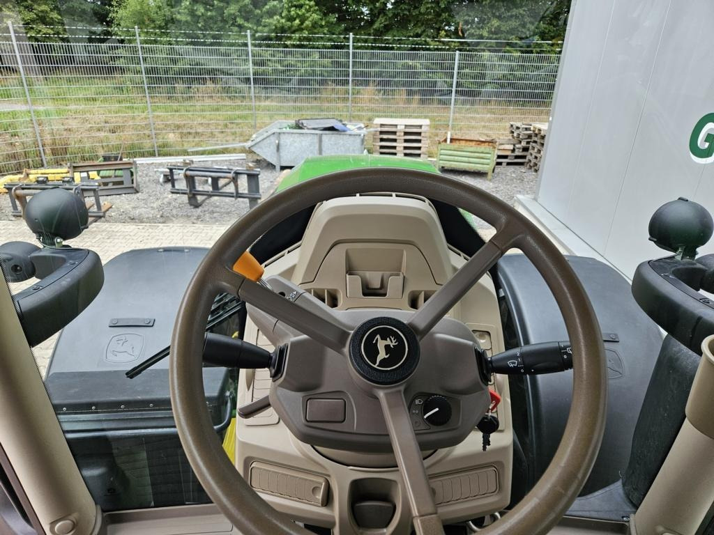 Трактор John Deere 6R185: фото 15