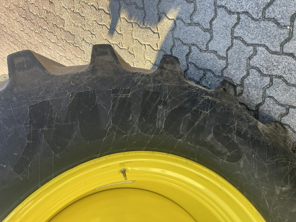 John Deere 8600 FELDHÄCKSLER - Комбайн: фото 2 John Deere 8600 FELDHÄCKSLER - Комбайн: фото 2