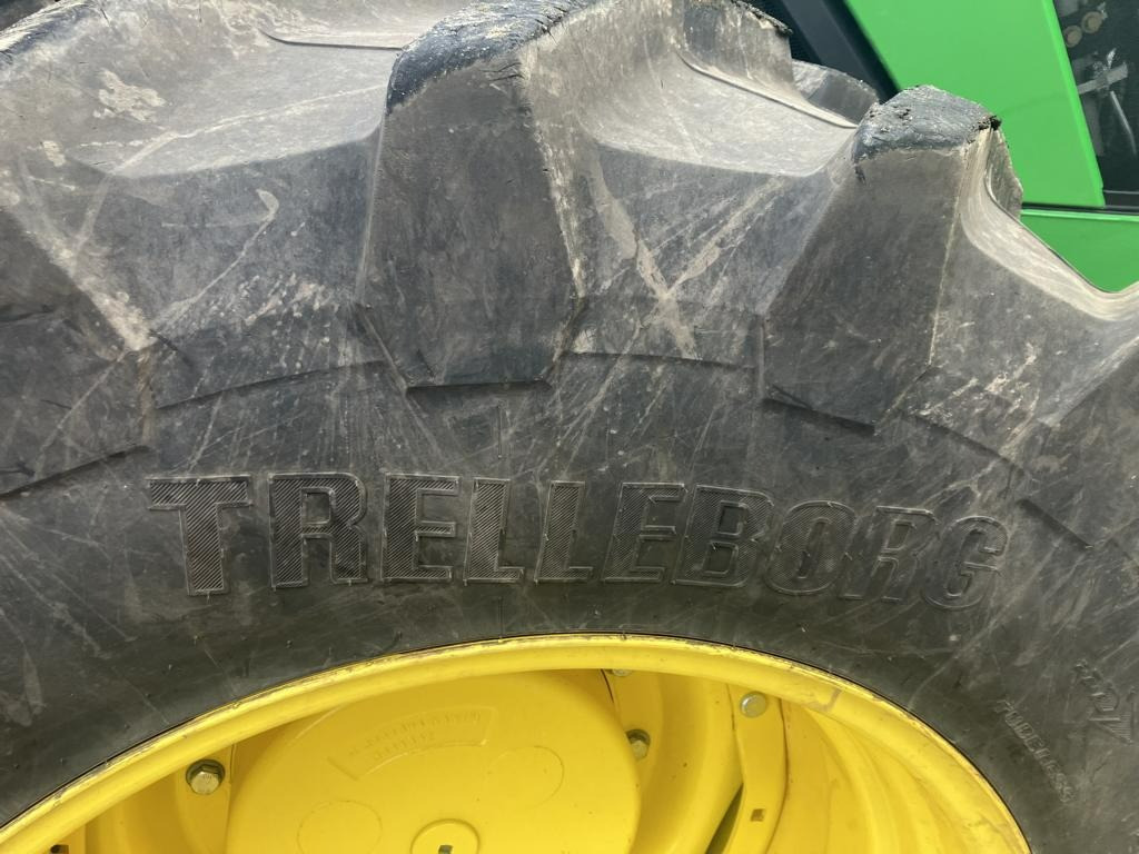 John Deere TRAKTOR 8R410 - Трактор: фото 4 John Deere TRAKTOR 8R410 - Трактор: фото 4