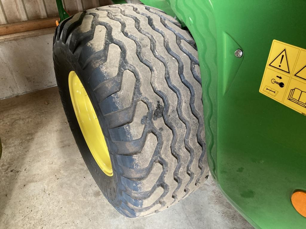 John Deere V461M - Обмотчик рулонов: фото 3 John Deere V461M - Обмотчик рулонов: фото 3