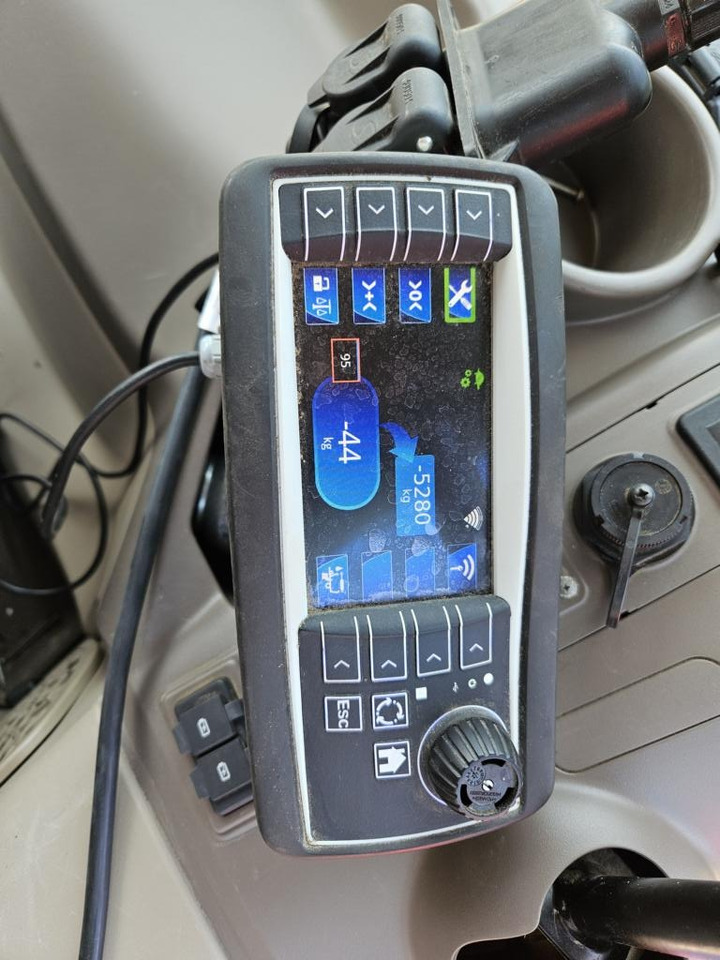 Mayer 4.0 PREMIUM 2218-20 - Кормораздатчик: фото 3 Mayer 4.0 PREMIUM 2218-20 - Кормораздатчик: фото 3