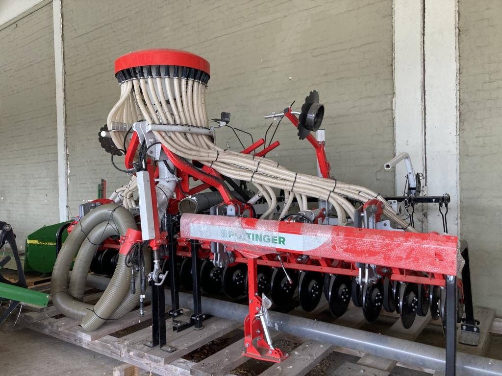 Pöttinger AEROSEM 4002 FDD - Сеялка: фото 1 Pöttinger AEROSEM 4002 FDD - Сеялка: фото 1