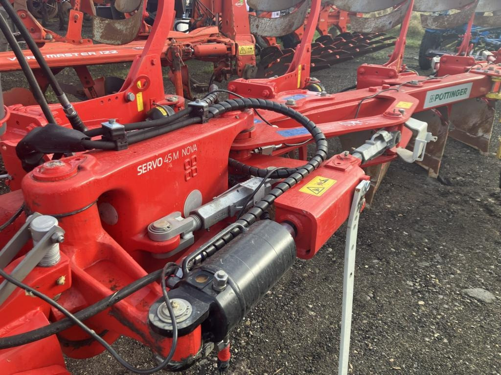 Pöttinger SERVO 45 M 5-SCHAR NOVA - Плуг: фото 5 Pöttinger SERVO 45 M 5-SCHAR NOVA - Плуг: фото 5