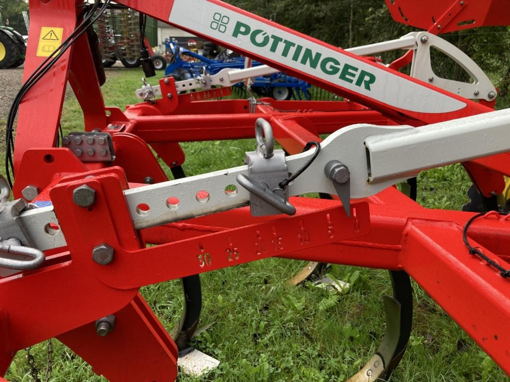 Pöttinger SYNKRO 3030 - Культиватор: фото 3 Pöttinger SYNKRO 3030 - Культиватор: фото 3