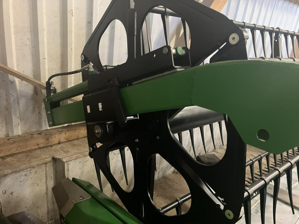 Zürn PREMIUM FLOW 725 PF - Жатка зерновая: фото 4 Zürn PREMIUM FLOW 725 PF - Жатка зерновая: фото 4