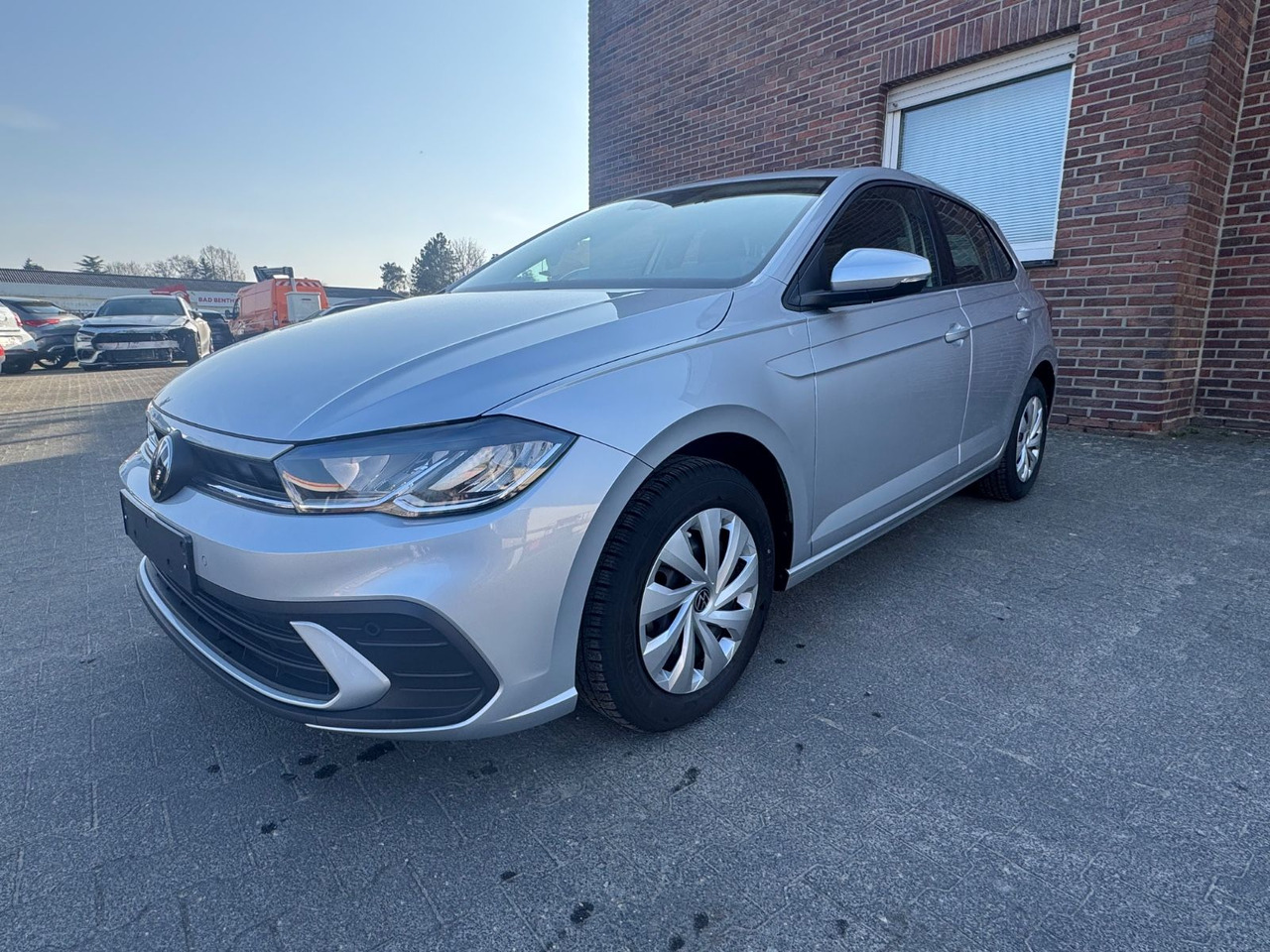Volkswagen Polo Life 1.0 TSI 70kW 5-Gang 10.000 KM - Легковой автомобиль: фото 1 Volkswagen Polo Life 1.0 TSI 70kW 5-Gang 10.000 KM - Легковой автомобиль: фото 1