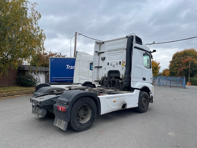 Mercedes-Benz Actros - Тягач: фото 3 Mercedes-Benz Actros - Тягач: фото 3